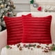 thumbnail image 4 of Fundas de almohada de Halloween de color sólido rojo, fundas de almohada de Navidad de imitación de piel de conejo para exportación transfronteriza, 4 of 6
