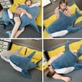 thumbnail image 4 of Tiburón de peluche gigante, almohada de peluche suave, tiburón azul, almohada cómoda para dormir, almohada de muñeca, cojín trasero, regalo para niños (100 cm/39,37 pulgadas, azul) JAMW Sencillez, 4 of 5