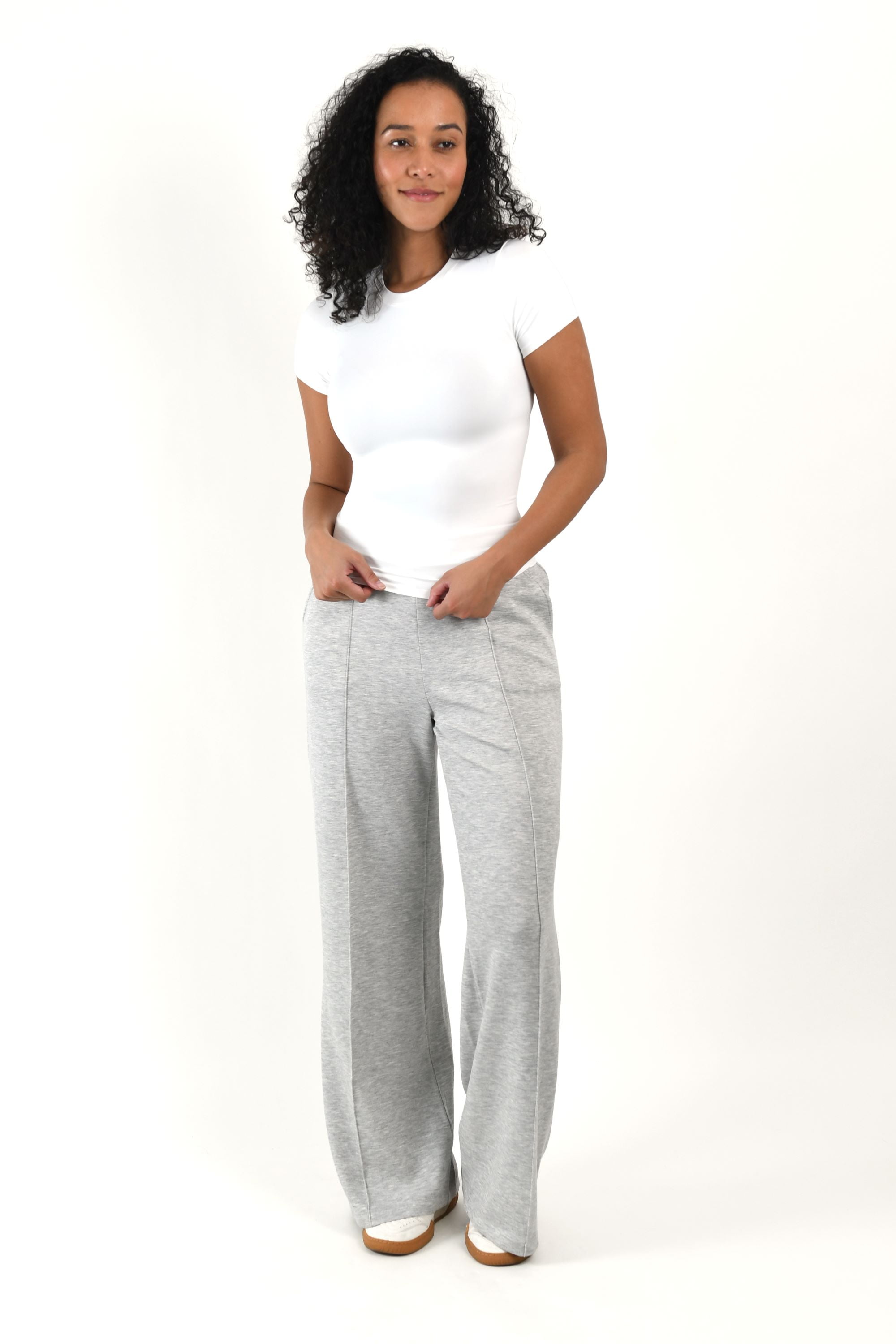 Joyspun Women's Everyday Seamless Shapewear T-Shirt, Sizes S-XXXL