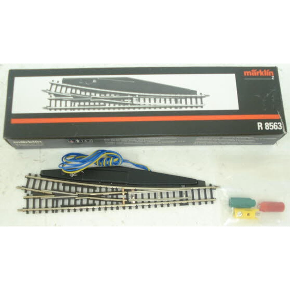 8563 R Märklin elektromagnetisch wissel rechts