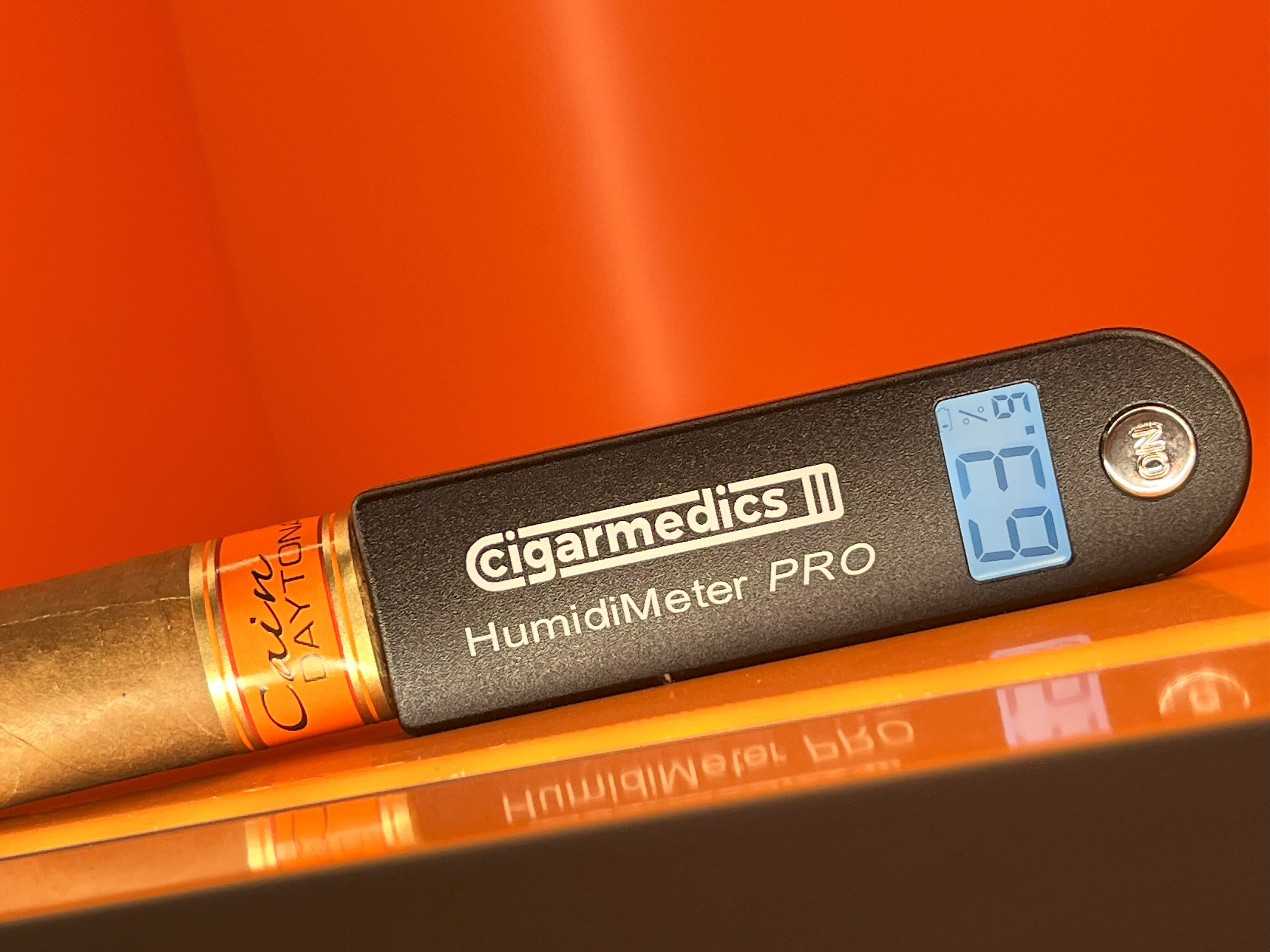 HumidiMeter PRO - Digital Cigar Hygrometer