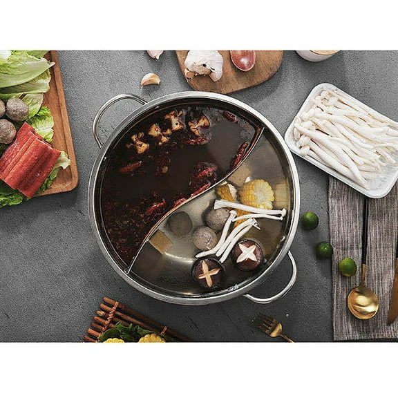 Stainless Steel Double-Flavored Hot Pot with Divider, 5L Large Capacity for 2-5 People, Induction & Gas Stove Compatible, Clear Glass Lid, Easy to Clean