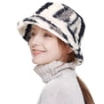 thumbnail image 1 of Gorro de pescador de invierno Gorro cálido de felpa de pescador de piel sintética esponjosa Gorro de pescador de felpa lindo para mujer Blanco y negro, 1 of 5