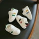 thumbnail image 4 of Zapatos blancos de otoño, zapatos de bebé transpirables de malla, zapatos antideslizantes de suela suave para niños pequeños, 4 of 6