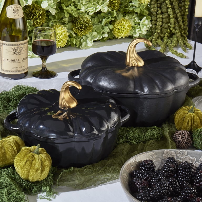 Smith Clark Ironworks, Dutch Oven, Pumpkin-shaped, 2 Quart, Black