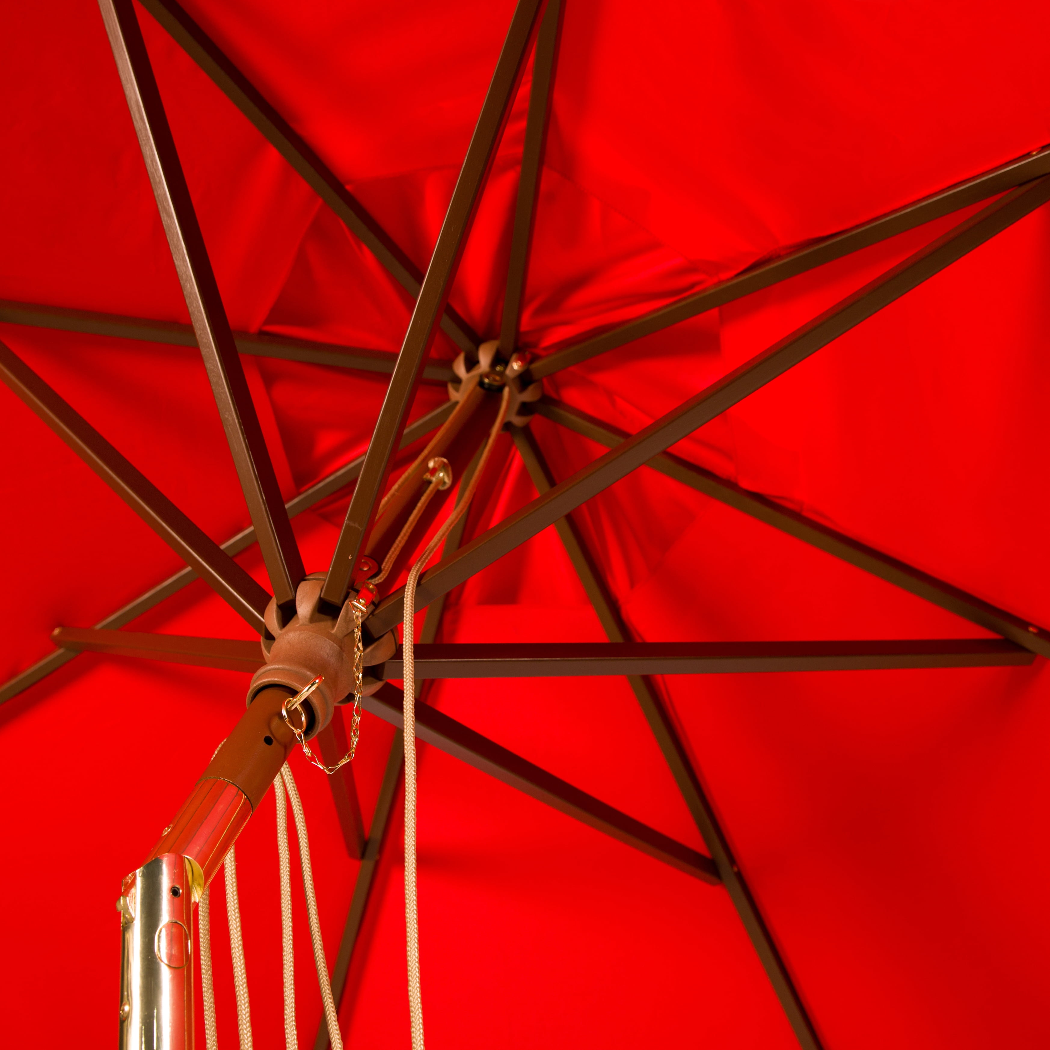 Safavieh Cannes 9' Market Push Wooden Patio Umbrella, Red