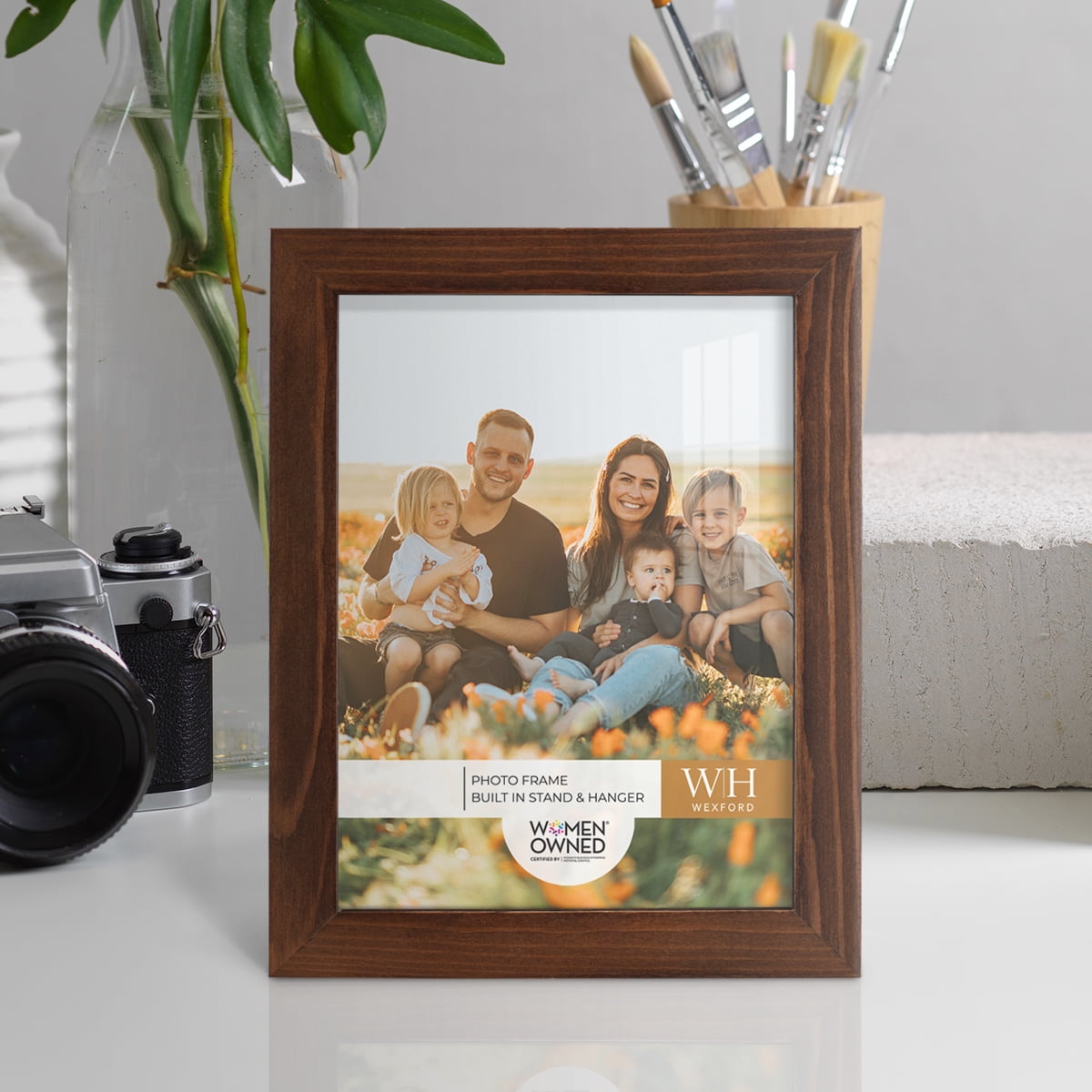 Woodgrain 8 in. x 10 in. Chestnut Picture Frame