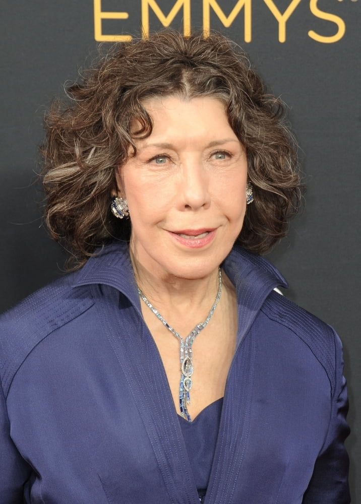 Lily Tomlin At Arrivals For The 68Th Annual Primetime Emmy Awards 2016