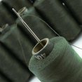 thumbnail image 4 of IBA Indianbeautifulart Filé 20 Pcs Courtepointe Couture sur Verrouillage Gros Bobine Verte Fil Polyester, 4 of 4