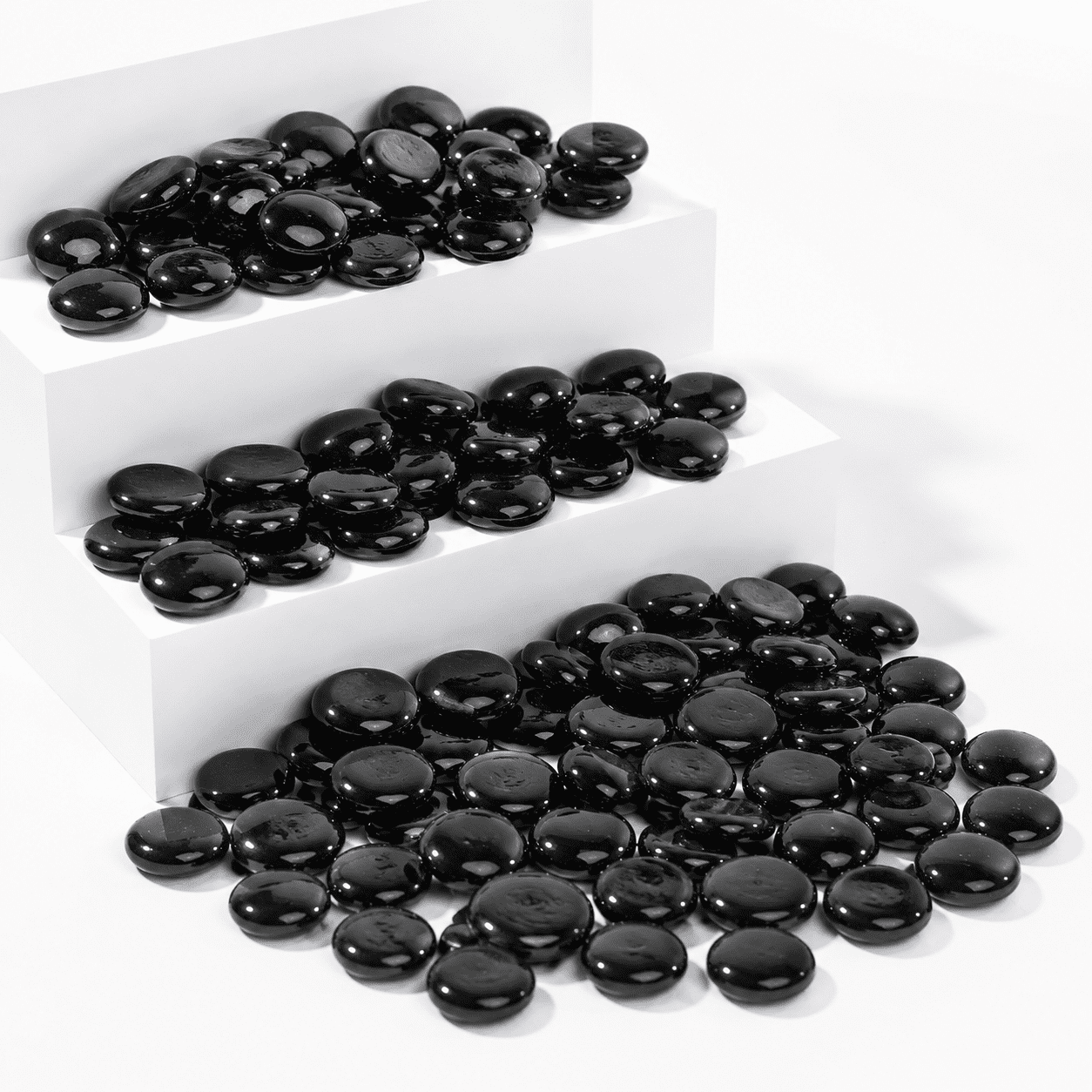 Flat Glass Marbles Stones Flat Bottom Marble Beads 17-19mm Smooth Stone Pebbles for Home Decoration Fire Pit Landscaping Glass Gemstone for Fish Tanks Flower Pots DIY Crafts (Black)