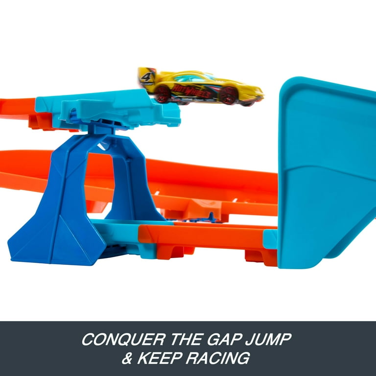 Hot Wheels Track Creator Boosted Jump Speedway Set, 1:64 Scale