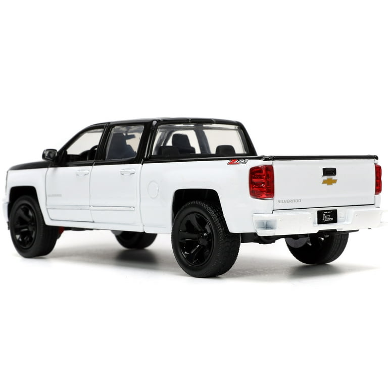 ミニカー 1:24 Lionel Racing CHEVROLET SILVERADO 1999 Chevrolet Silverado Dooley Pickup Truck Matt Grey 