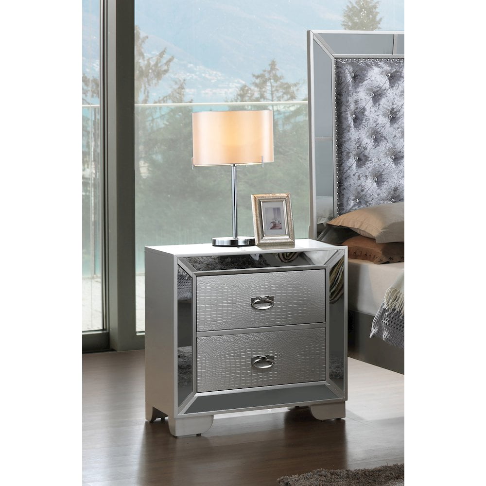 Glory Furniture Hollywood Hills Nightstand in Champagne Color
