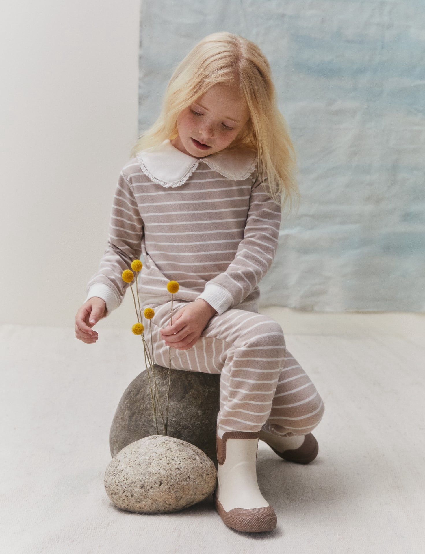 easy-peasy Toddler Girl Peterpan Collar Sweatshirt, Sizes 18M-5T