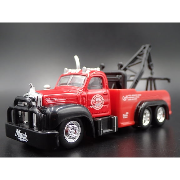 Open Box 1953 -1966 MACK B61 TOW TRUCK WRECKER RED 1:64 SCALE DIORAMA DIECAST MODEL CAR