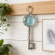 thumbnail image 3 of Colgante de llave maestra de vidrio marino | Decoración del hogar y regalo de inauguración | Vidrio marino transparente o blanco con eje de acero envuelto en alambre, 3 of 5
