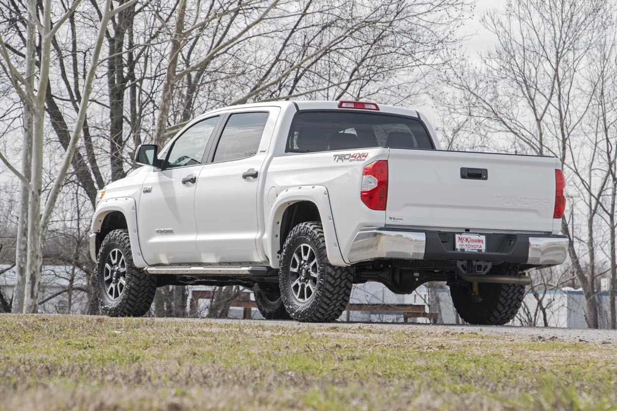 Rough Country 3" Leveling Lift Kit (fits) 2007-2020 Tundra 2WD | Suspension System | 87001