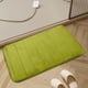 thumbnail image 4 of Alfombrillas de Terciopelo Suave, Juego de 2 Piezas, Felpudos de Baño Mullidos con Respaldo Antideslizante de Espuma, Felpudo Absorbente y Alfombra de Confort, Lavable a Máquina para Cocina y Baño, 4 of 5