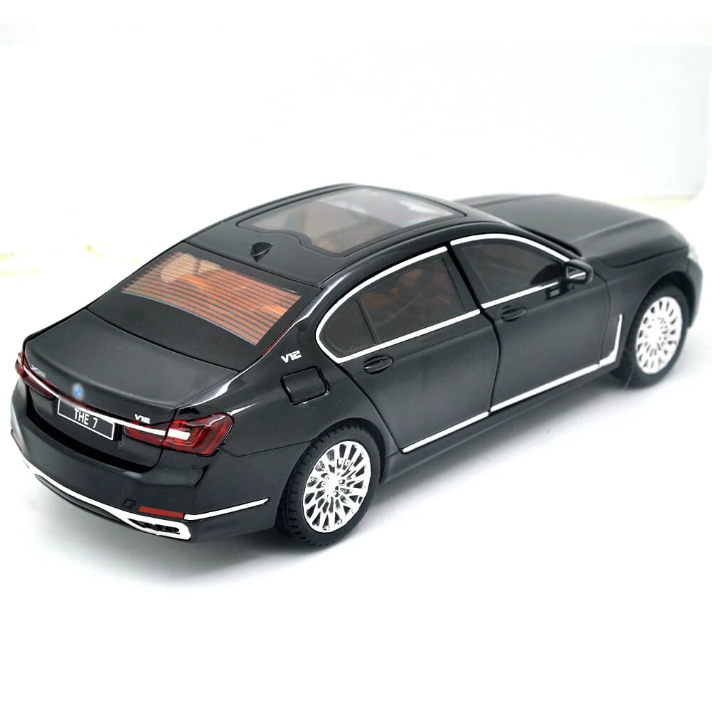 1:24 scale BMW 7 Series 760li alloy die-cast car model with opening doors, lights, sound and spring-back function. Boys' toy car, children's birthday gift.