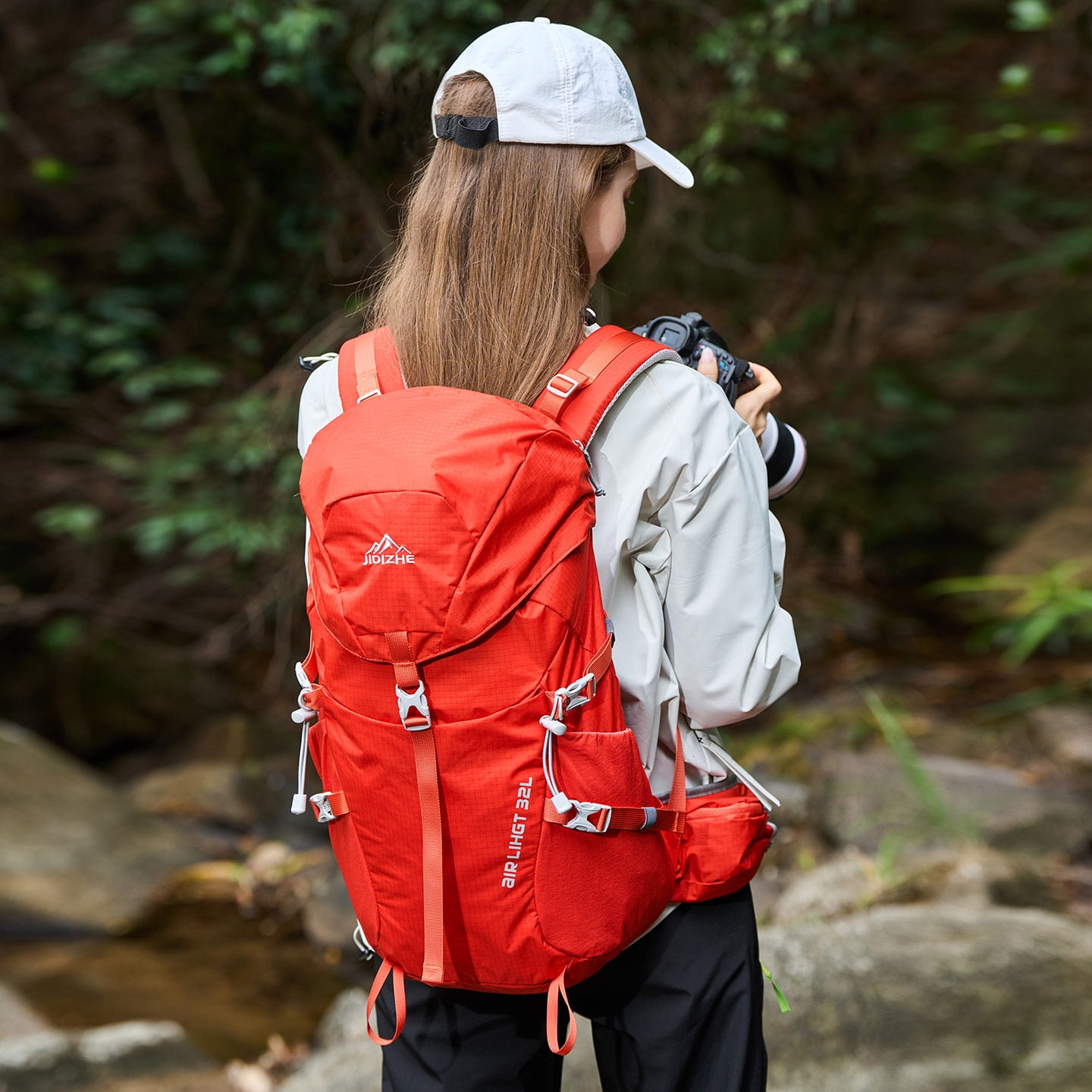 JIDIZHE 32L Polar Explorer Hiking Backpack, Lightweight Water-Resistant Outdoor Travel Backpack for Men & Women, Red