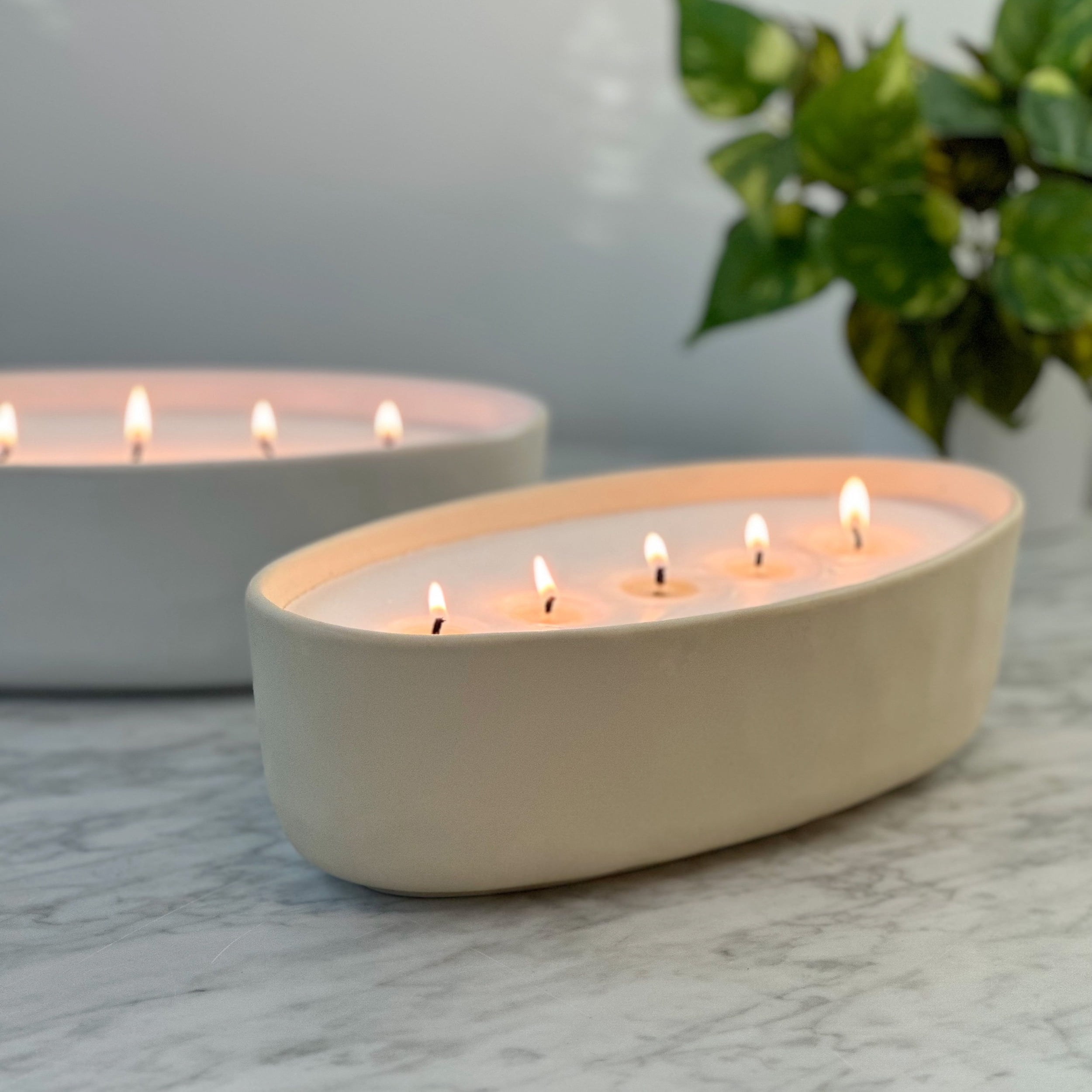 Better Homes and Gardens 5-Wick 40.5 oz Ceramic Candle, Red Lava & Citrus, Beige