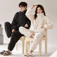 thumbnail image 4 of Pijamas de pareja de otoño e invierno de forro polar coral grueso para mujer, franela de invierno con dibujos animados para hombre, ropa de casa, traje con cremallera, 4 of 6