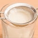 thumbnail image 2 of Tamiz Farina con mango, colador de aceite frito de acero inoxidable, colador de malla en polvo para leche de soja, té, café, jugo, sarga de Herramientas y accesorios para hornear Diagonal de 12CM Yuarrent HA060381-16, 2 of 6