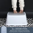 thumbnail image 2 of Taburete con orinal, ayuda a entrenar a Dreambaby Toddler & Me, 2 of 8