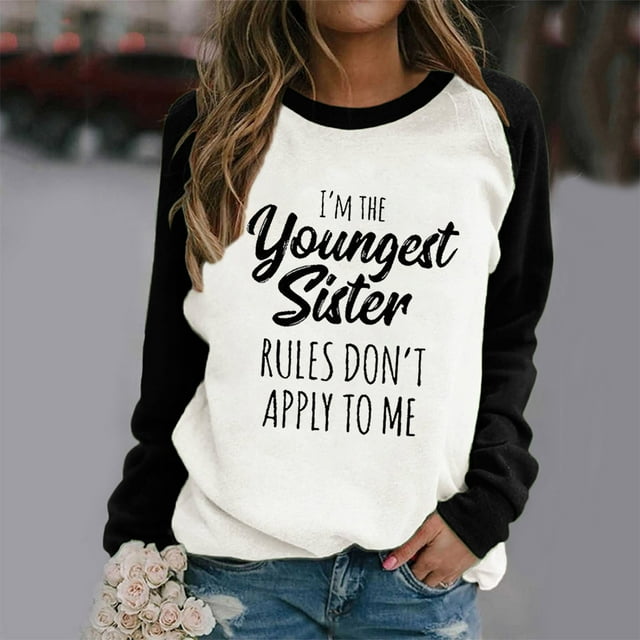 Jsaierl Je Suis la Plus Jeune Sœur les Règles Ne s'Appliquent Pas à Moi T-Shirts à Manches Longues Amusants pour Sœur Imprimé Lettre Col Rond T-Shirts Décontractés Raglan de Baseball