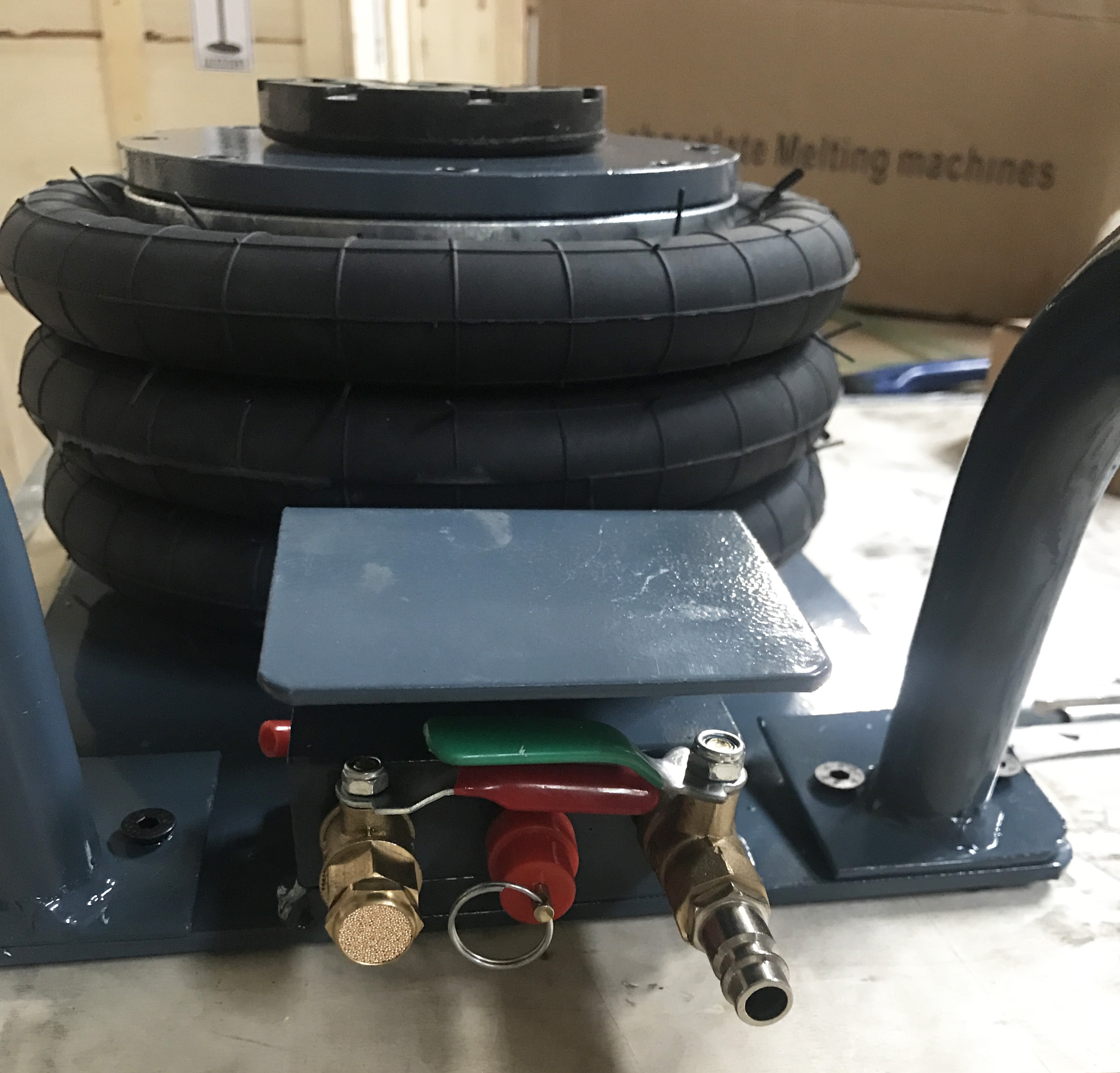 TECHTONGDA 6600lbs Triple Bag Air Jack 3 Ton Lift Jack Pneumatic Jack Air Bag Jack 15.75