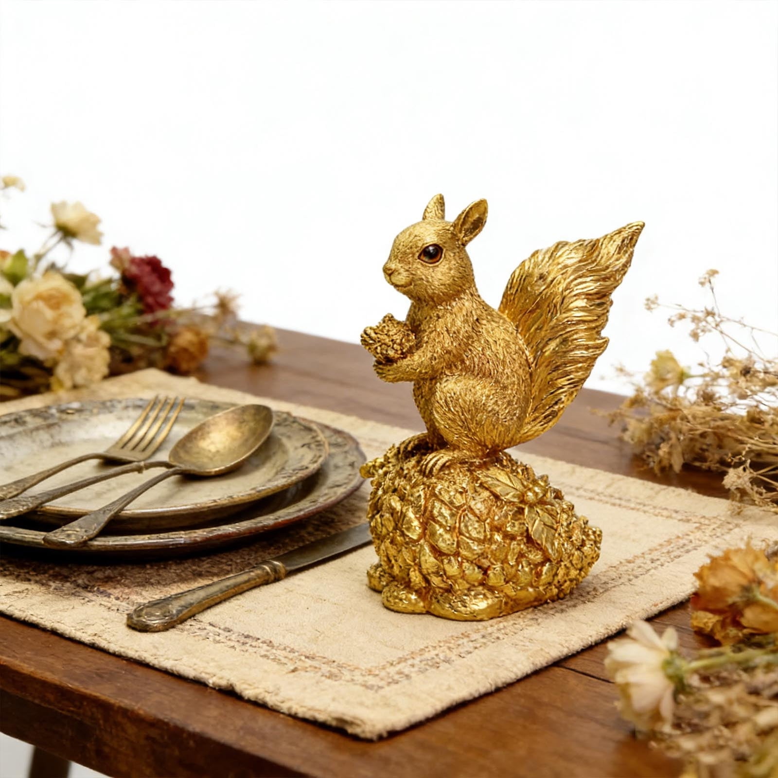 Cheapark Outdoor Squirrel Statue Garden Resin Sculpture Patio Yard Lawn Pathway Realistic Animal Decor Ornament