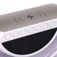 thumbnail image 4 of M Buder Altavoz Bluetooth con Reloj Despertador Digital Carga Inalámbrica Rápida de 15W Luz LED Ambiente Radio FM Versátil para Dormitorio Sala de Estar Oficina Tamaño 23.8 cm Blanco, 4 of 7