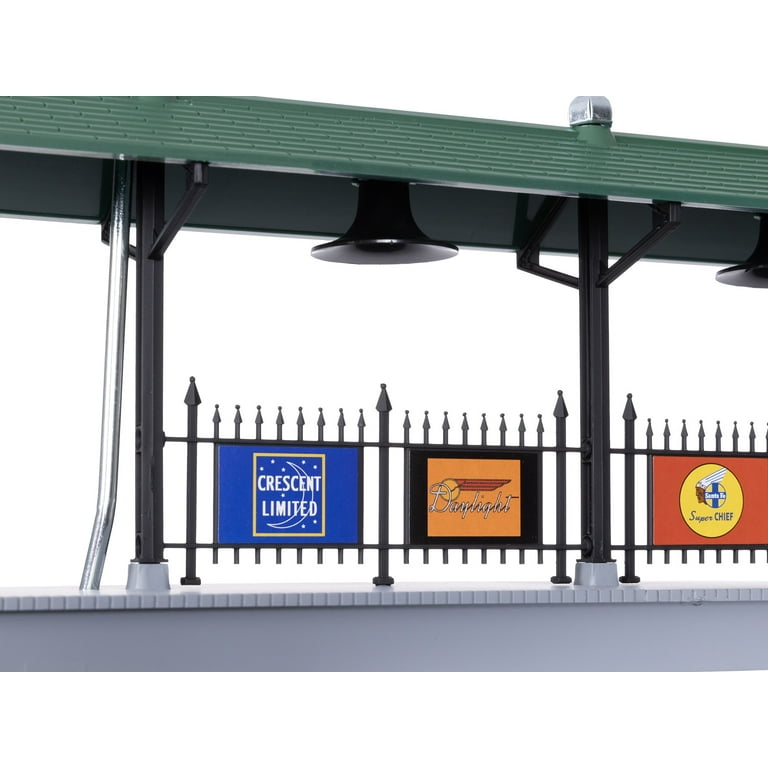 Lionel O Scale Santa Fe Illuminated Station Platform Model Train