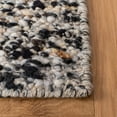 thumbnail image 3 of SAFAVIEH Natura Earnestine Solid Abstract Wool Area Rug, Beige/Grey, 5' x 8', 3 of 6