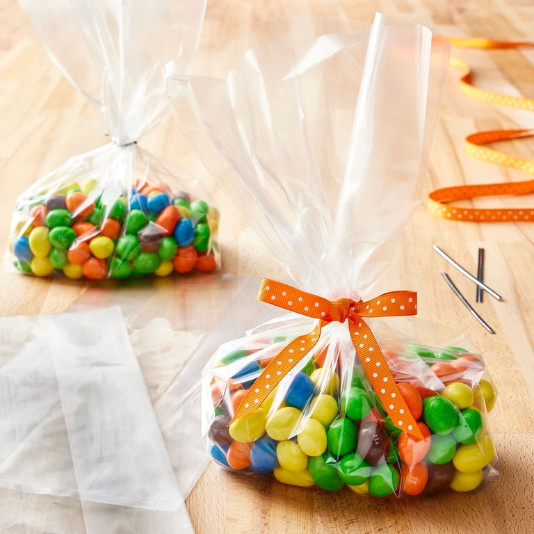 24 Packs: 25 ct. (600 total) Mini Loaf Treat Bags by Celebrate It