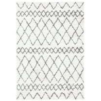 SAFAVIEH Berber Lula Distressed Shag Area Rug, 5'1" x 7'6", Ivory/Grey