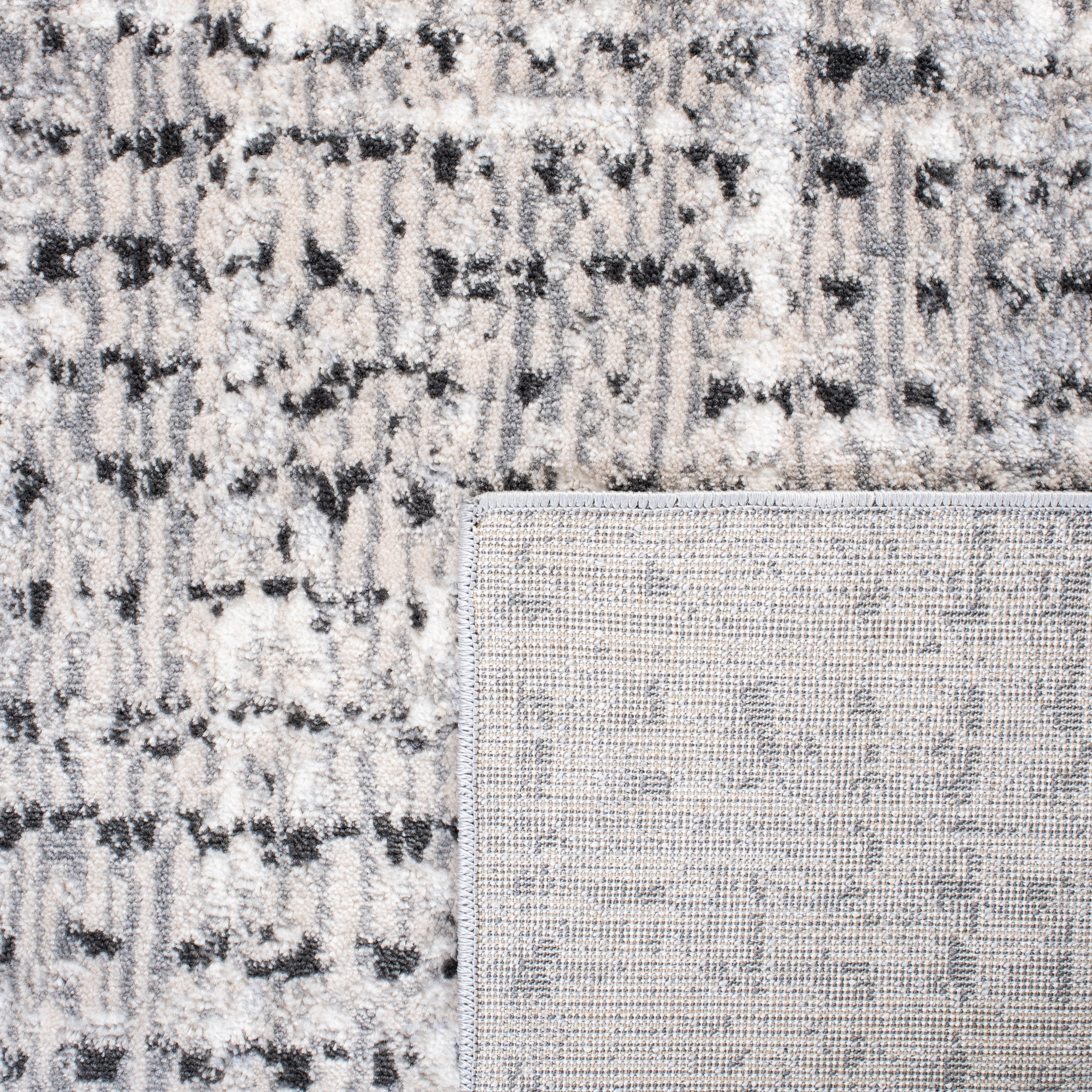 Safavieh Lagoon Joleen Diamond Area Rug, Gray/Beige, 4' x 6'