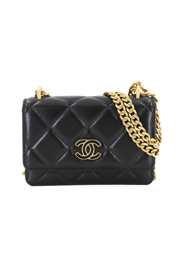 Pre-Owned CHANEL Matelasse Chain Wallet in Black Lambskin with Gold Hardware, AP2635