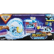 Monster Jam Megalodon Monste Power Wash Playset