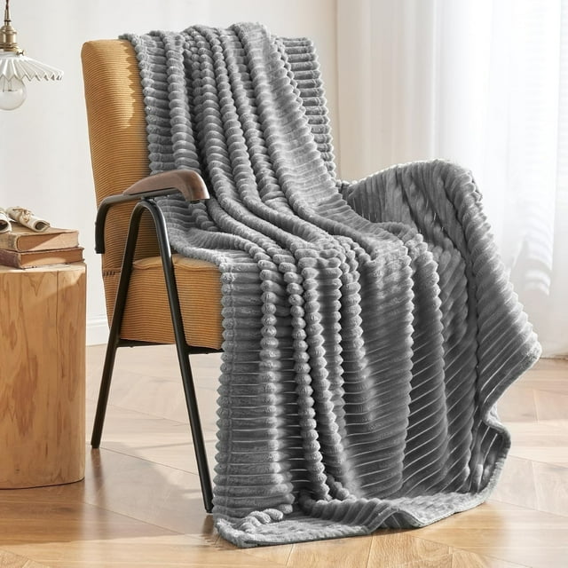 Cobija Tamaño Individual, Cobija de Tiras Extra Suave, Mantas Acogedoras y Esponjosas para Cama, Sofá, Ligera y Versátil para Oficina, Recámara, Picnic, Decoración Del Hogar, 60x80" Gris