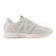 thumbnail image 2 of Tenis New Balance color gris claro con logo resaltado y detalles en blanco, 2 of 4