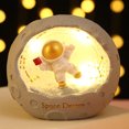 thumbnail image 5 of Lámpara de escritorio de astronauta 3D adorno de escritorio luces nocturnas de planeta de resina bonitas para dormitorio, 5 of 5