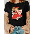 thumbnail image 1 of Be Mine Valentine" T-Shirt Graphique - T-Shirt à Manches Courtes Col Rond Décontracté avec Chapeau Rouge et Design Cœur, Extensible, Parfait pour un Usage Quotidien et Entraînement pour Adulte, Hommes, Femmes, Adolescent, Adolescent, 1 of 3