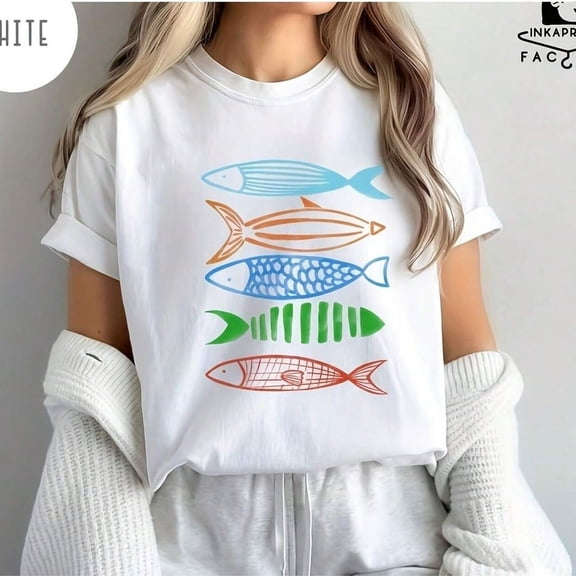 Retro Colorful Fish Graphic T-Shirt Women's Modern Abstract Sea Life Art White Short Sleeve Tee Casual Summer Nautical Beach Fashion Top