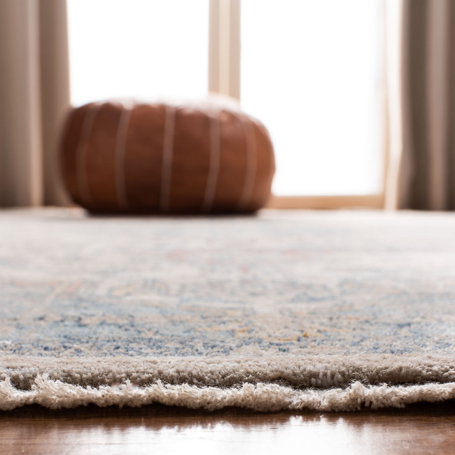 SAFAVIEH Victoria Serafim Floral Bordered Runner Rug, Navy/Ivory, 2'2" x 10'