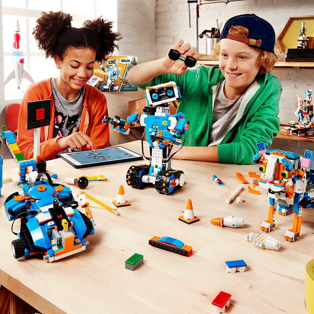 lego boost creative toolbox 17101 fun robot