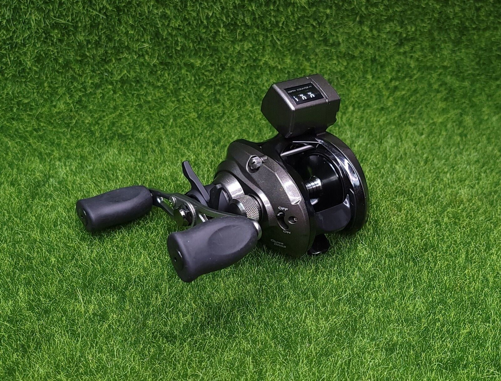 Okuma Convector Low Profile Line Counter Baitcast Reel LH 6.3:1