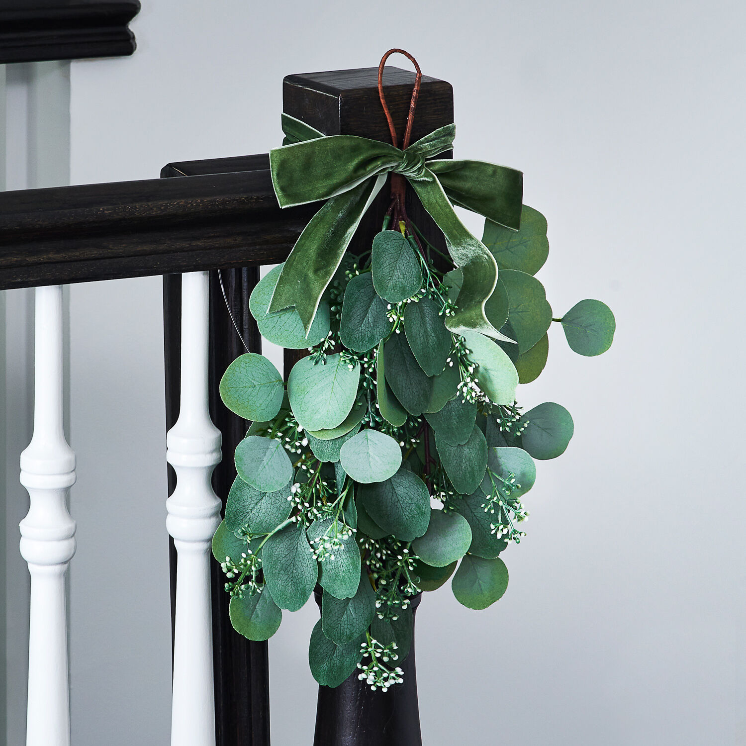 LampLust Eucalyptus Swag 18 Inch Hanging Artificial Greenery