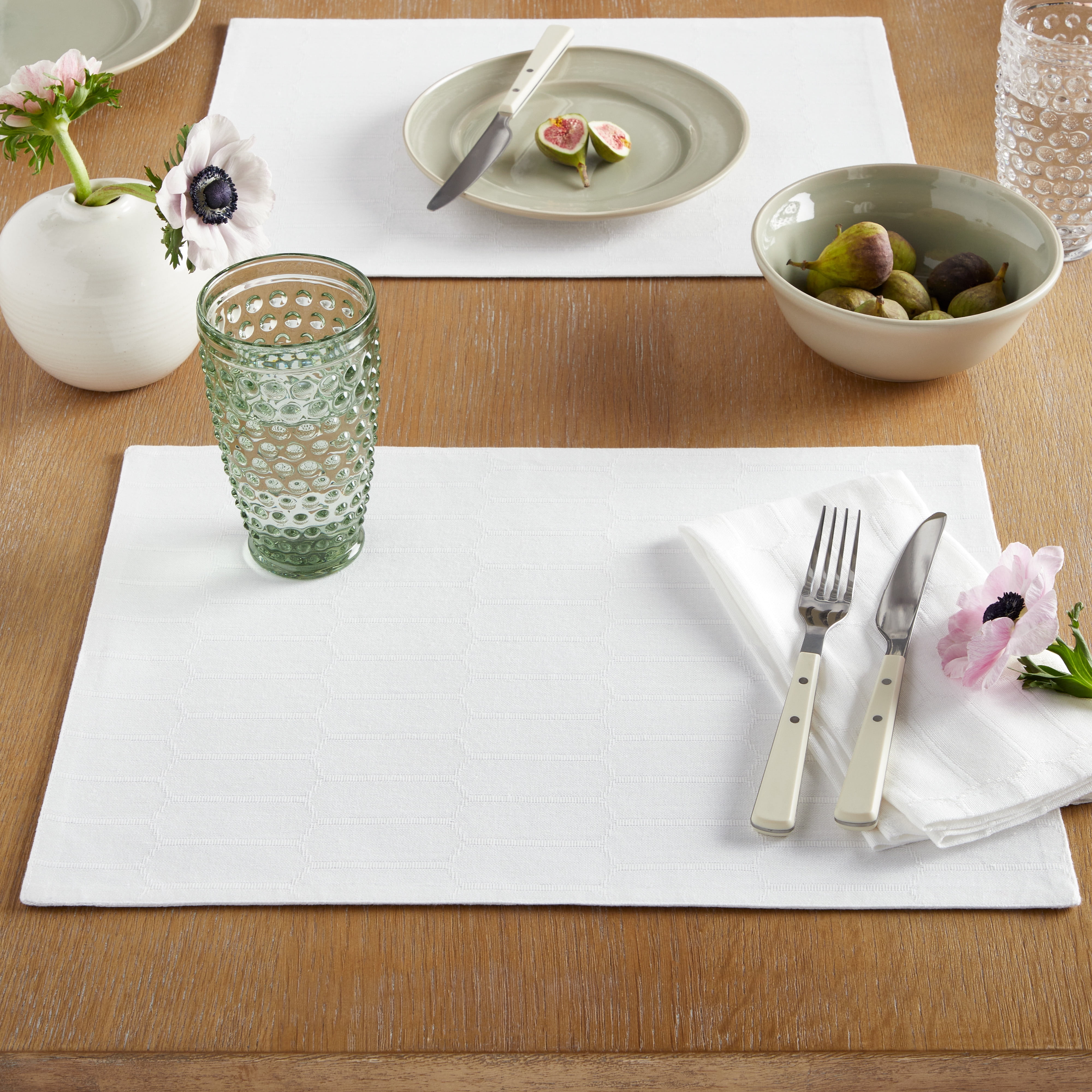Martha Stewart Honeycomb Modern Farmhouse Reversible Fabric Placemat 4-Pack Set, White, 13"x17.5"
