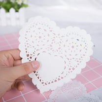 Soimiss 200PCS White Paper Lace Doilies for Decor MultiPurpose Heart Shape Cake Pads for Parties and Weddings 5.5 Inch